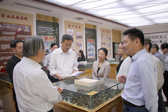 省人大檢查組到河南豫中鐵合金有限公司調(diào)研并了解《統(tǒng)計法》貫徹實施情況